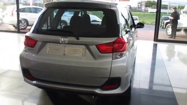 2015 Honda Mobilio 1.5 Comfort смотреть онлайн