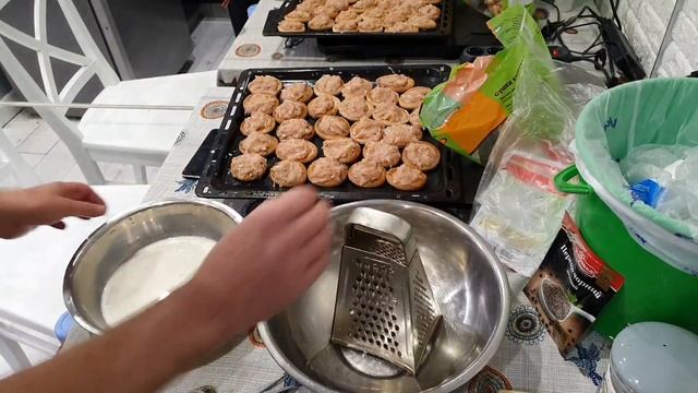 Готовлюсь к гостям..Суечюсь смотреть онлайн