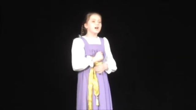 Захарьева Екатерина, 11 лет, Хороводная песня "Да, плывет стадо" , РНП "У меня квашня" смотреть онлайн