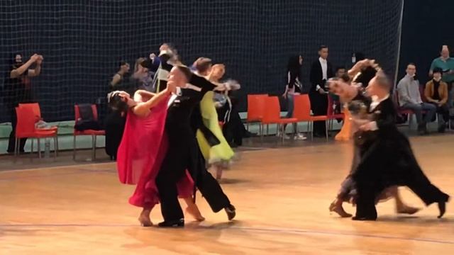 Рябченко Игорь - Рейвах Екатерина. Вальс. 1/4 до А смотреть онлайн