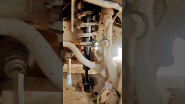 Toyota fortuner front Shock Absorber replacement टोयोटा फॉर्च्यूनर फ्रंट शॉक एब्जॉर्बर रिप्लेसमें смотреть онлайн