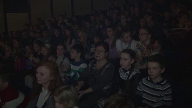 Актриса Дарья Андреева на сцене Нижегородского ТЮЗа. смотреть онлайн