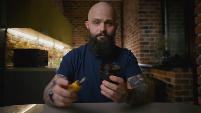 Дорогой объектив за копейки. Почему купить царапанный объектив это хорошая идея? смотреть онлайн