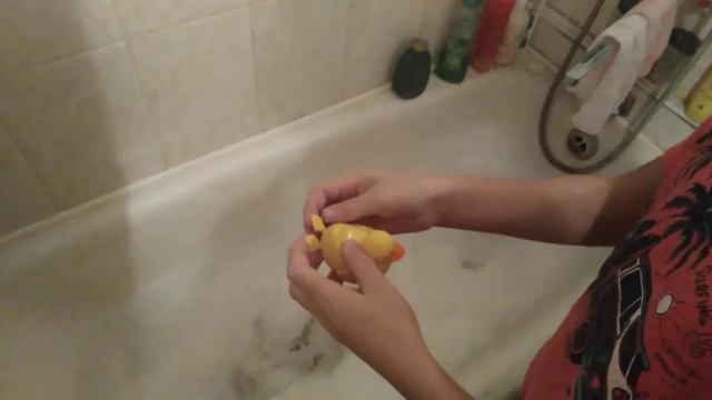 Сокрушительный тест игрушек для ванной смотреть онлайн