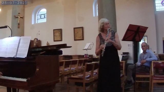 Händel - Sonata for recorder/flute in F major, Op.1 -11 (HWV 369) смотреть онлайн