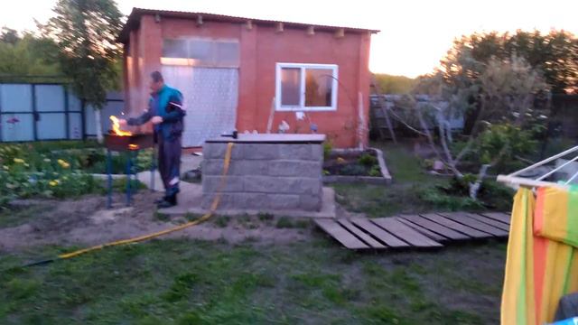 Кайфуем на даче. Жарим шашлыки смотреть онлайн