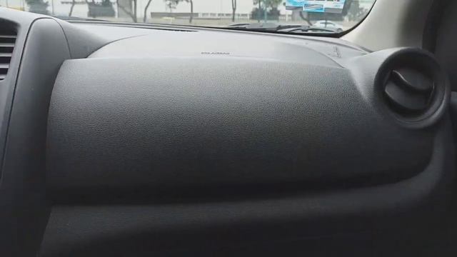 Nissan Versa 1.6 Sense MT смотреть онлайн