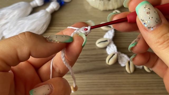 Тунисское ожерелье с ракушками ??? Просто и красиво! / How to crochet tuniaian necklace! смотреть онлайн
