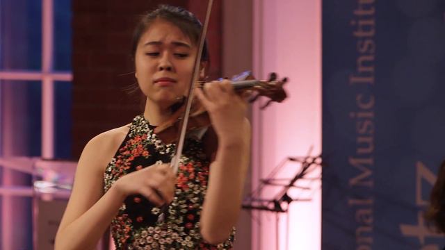 Heifetz On Tour: Hubay: Carmen Fantasie | Ria Honda, violin; Zhenni Li-Cohen, piano смотреть онлайн