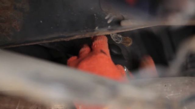 Ako Vymeniť Svorku Zadného Tlmiča Na MERCEDES-BENZ M W163 [NÁVOD]