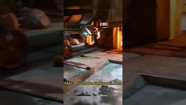 In the production of 30t induction melting furnace, melting molten iron is fast смотреть онлайн