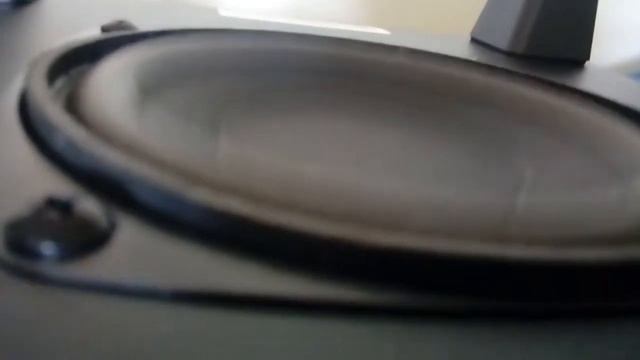 Creative A250 2.1 Bass test смотреть онлайн