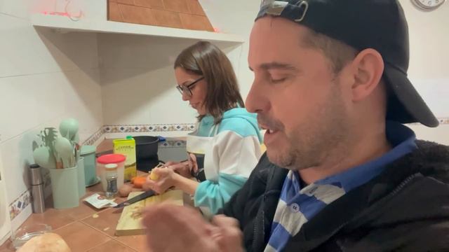 A las 04:30 de la madrugada SE PONE MALITA + Aclaramos muchas cosas + SALSA PARA POLLO *Vlogmas 31☃ смотреть онлайн