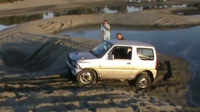 Vitara Jimny Rav-4 по песку 3 смотреть онлайн