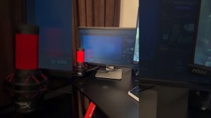 WARZONE 2.0 при запуске второй монитор тухнет