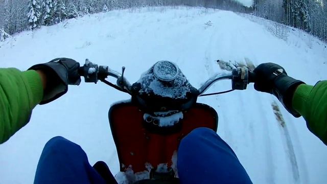 ПОКАТУШКИ НА МУРАВЬЕ ЗИМОЙ! БОКОМ НА МУРАВЬЕ! смотреть онлайн