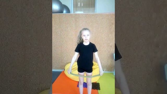 Гимнастика: упражнения со скакалкой (выкруты) смотреть онлайн