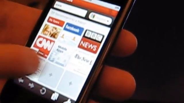 Opera Mini on iPhone смотреть онлайн