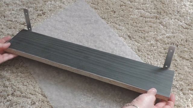 DIY ПРОСТАЯ ПОЛКА СВОИМИ РУКАМИ * ИДЕЯ ПОКРАСКИ СТЕН * Бюджетное обновление комнаты своими руками смотреть онлайн