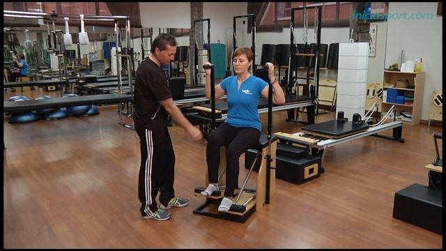 PILATES EN MÁQUINA 4. La silla смотреть онлайн