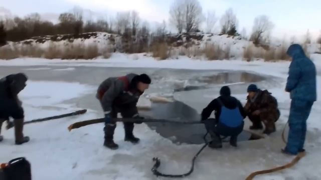 спасение СНЕГОХОДа YAMAHA Viking 540-2 РАЗА Новоладожский канал)) смотреть онлайн