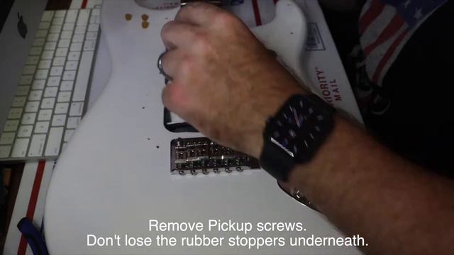 How to change a Strat pickguard смотреть онлайн