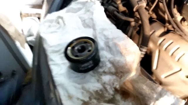 Выдавило масло Renault Sandero (масляный фильтр Big Filter).
