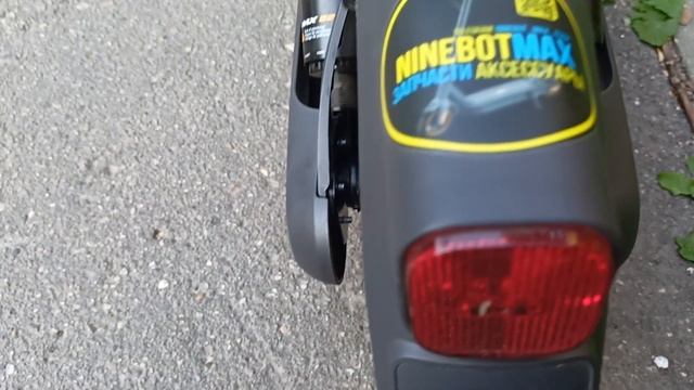 Пыльники задней оси Ninebot Max G2. смотреть онлайн