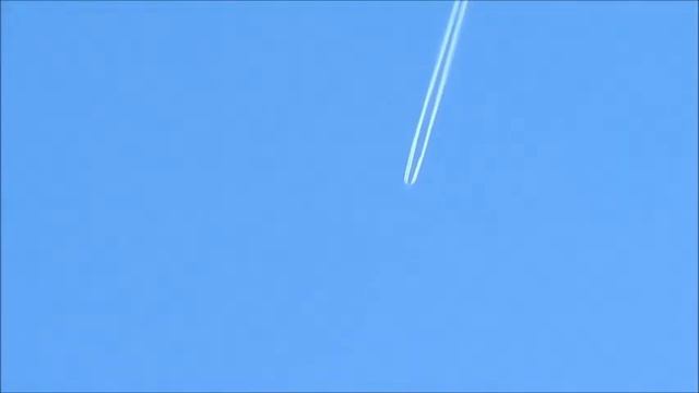 Ил-76 летит над Харьковом 3.05.2014 смотреть онлайн