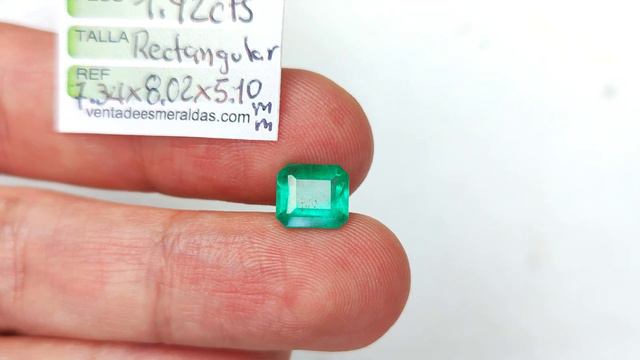 esmeralda Colombiana de 1,92 quilates talla rectangular смотреть онлайн