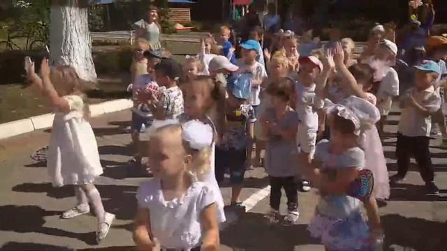 День знаний в садике №141 Донецк (ДНР) смотреть онлайн