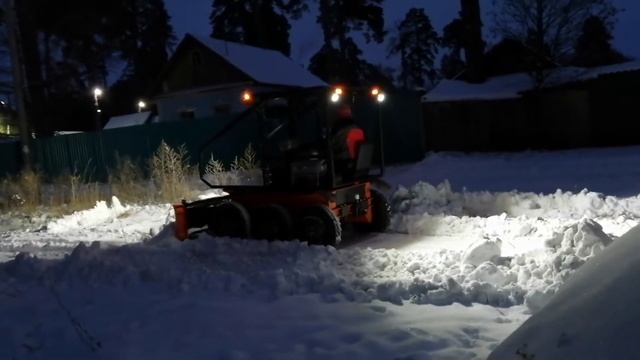 ТС-350 СНЕГ ПРОТИВ ЛОПАТЫ 3-СЕРИЯ+НЕБОЛЬШОЙ ОБЗОР смотреть онлайн