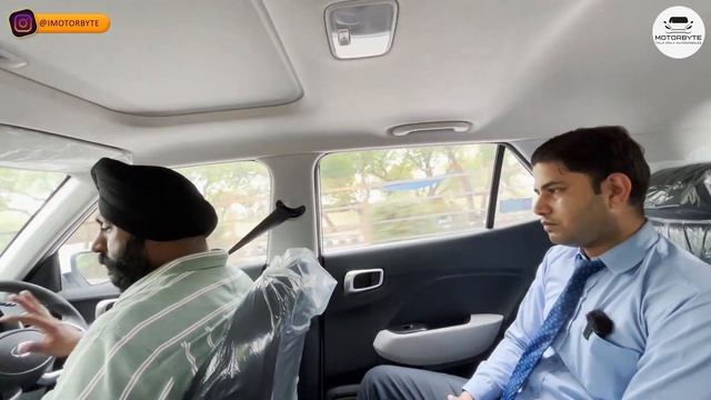 Hyundai Venue 2022 के बारे मैं जो FEEL किया वो बोल दिया | Venue 1.2 Petrol Driving Experience смотреть онлайн