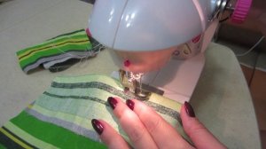 Машинка швейная Barbie с аксессуарами BRB001