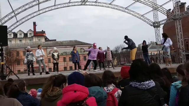 Флешмоб дети анлер каменец-подольск смотреть онлайн