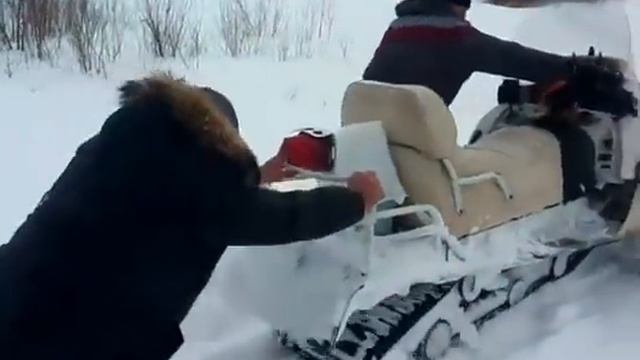 Снегоход Тайга с двигателем Сузуки F6A смотреть онлайн