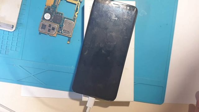 Samsung A6 2018 не заряжается. Батарея перегрелась смотреть онлайн