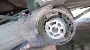 ремонт задней балки, замена салентблоков задней балки рено Меган сценник 3 1.5   dci 110 л. с