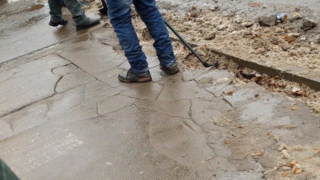 Куда смотрит мэрия Москвы??? Тока по телику красиво говорят смотреть онлайн