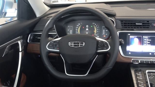 Geely Azkarra, con tracción integral y sistema de hibridación ligera. смотреть онлайн