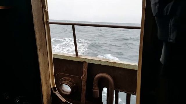 На баркасе...где-то в Баренцевом море смотреть онлайн
