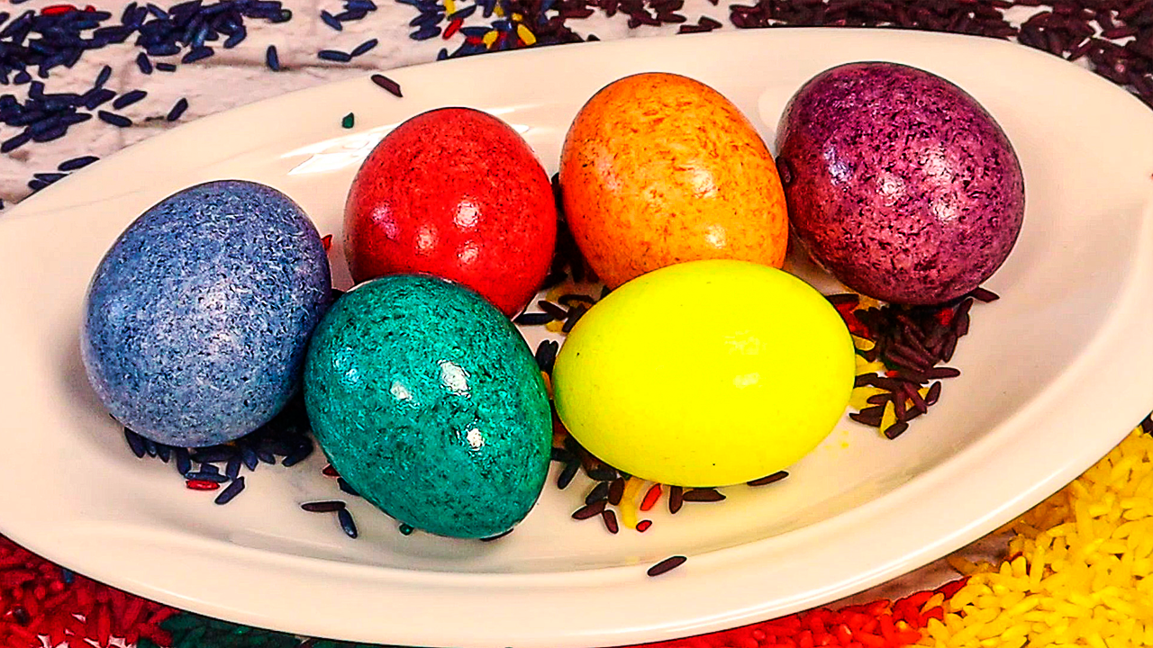 КАК ПОКРАСИТЬ ПАСХАЛЬНЫЕ ЯЙЦ! ярко быстро СКАЗОЧНО КРАСИВО Пасха 2024 смотреть онлайн