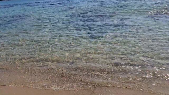 Бухта и остров Петрова в октябре 2023