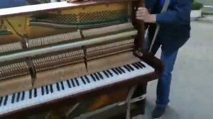 Перевозка и перемещение пианино.
