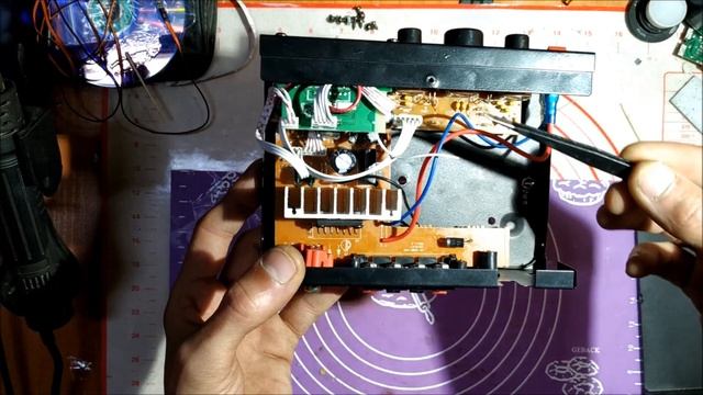 UKC SN 777BT честный обзор, хвалить не буду :) смотреть онлайн