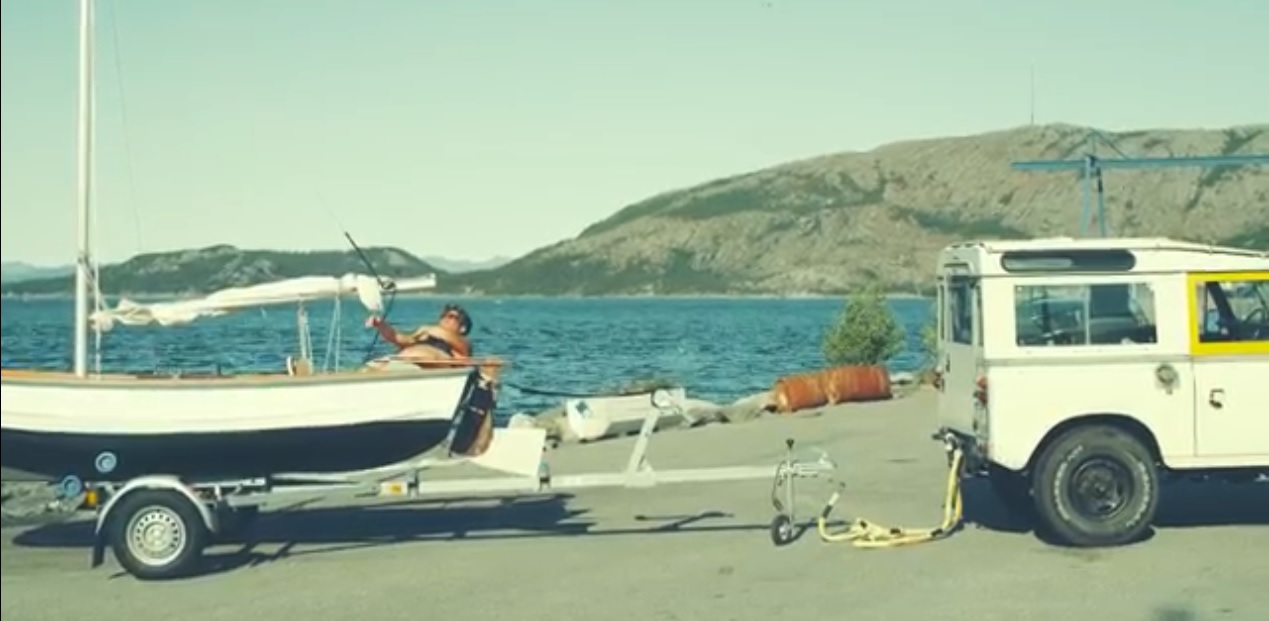 Спуск лодки на воду: метод босса. А вы так можете?