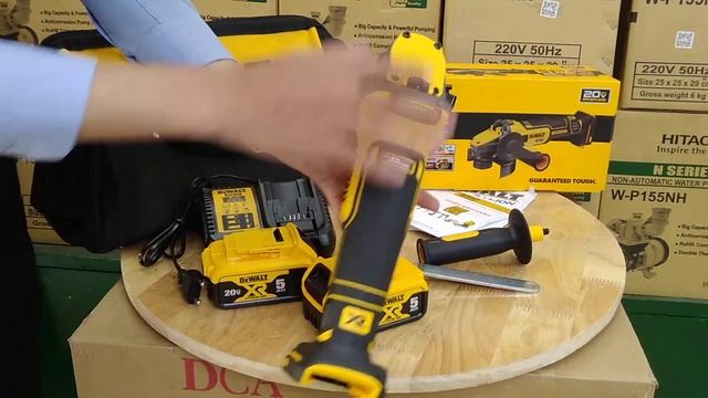 Review Máy mài góc dùng pin DeWalt DCG409P2 ,chính hãng giá rẻ LH:0888936279 смотреть онлайн