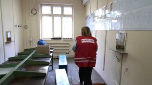 Проблемные пассажиры, много мелочи и романтика трамвая: с чем сталкивается кондуктор в своей работе