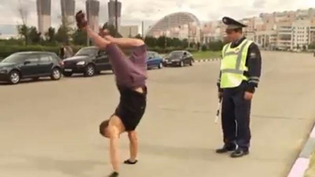 Пешеход всегда прав смотреть онлайн