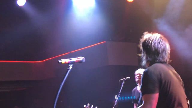 Goo Goo Dolls - Iris (Lucerna Music Bar, Prague, 12.08.2018) смотреть онлайн